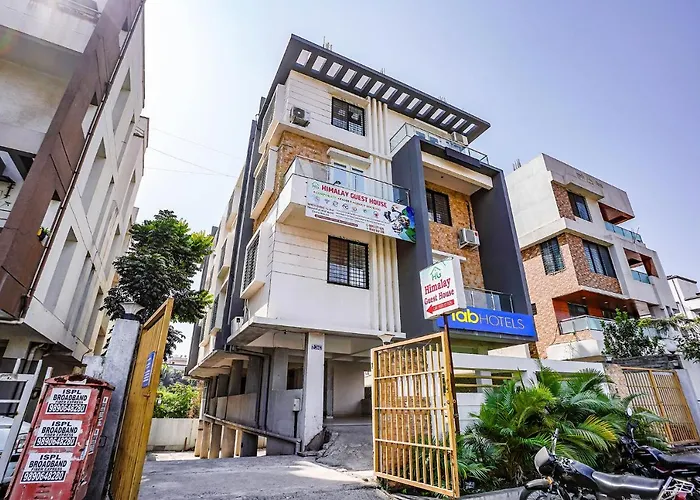 Fabhotel Himalay Guest House